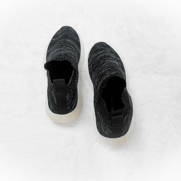 New Black Knit Slip On Sneakers - Picture 6 of 9